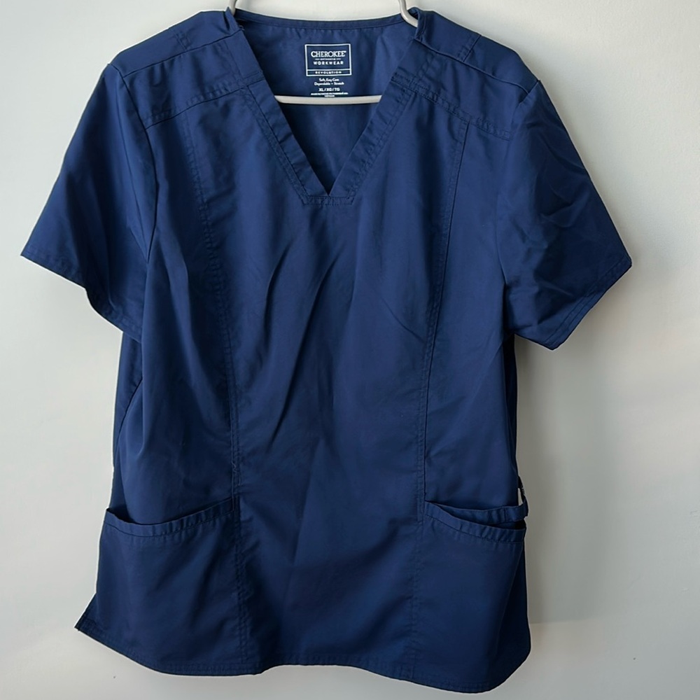 Scrub top